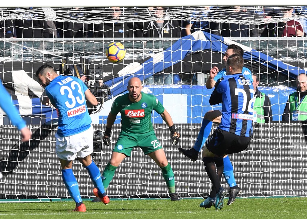 Mertens mette fine al suo digiuno, 15 partite senza gol subiti in stagione per il Napoli Mertens mette fine al suo digiuno, 15 partite senza gol subiti in stagione per il Napoli