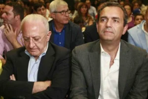 De Luca inaugura prima di de Magistris la “stazione Maradona”