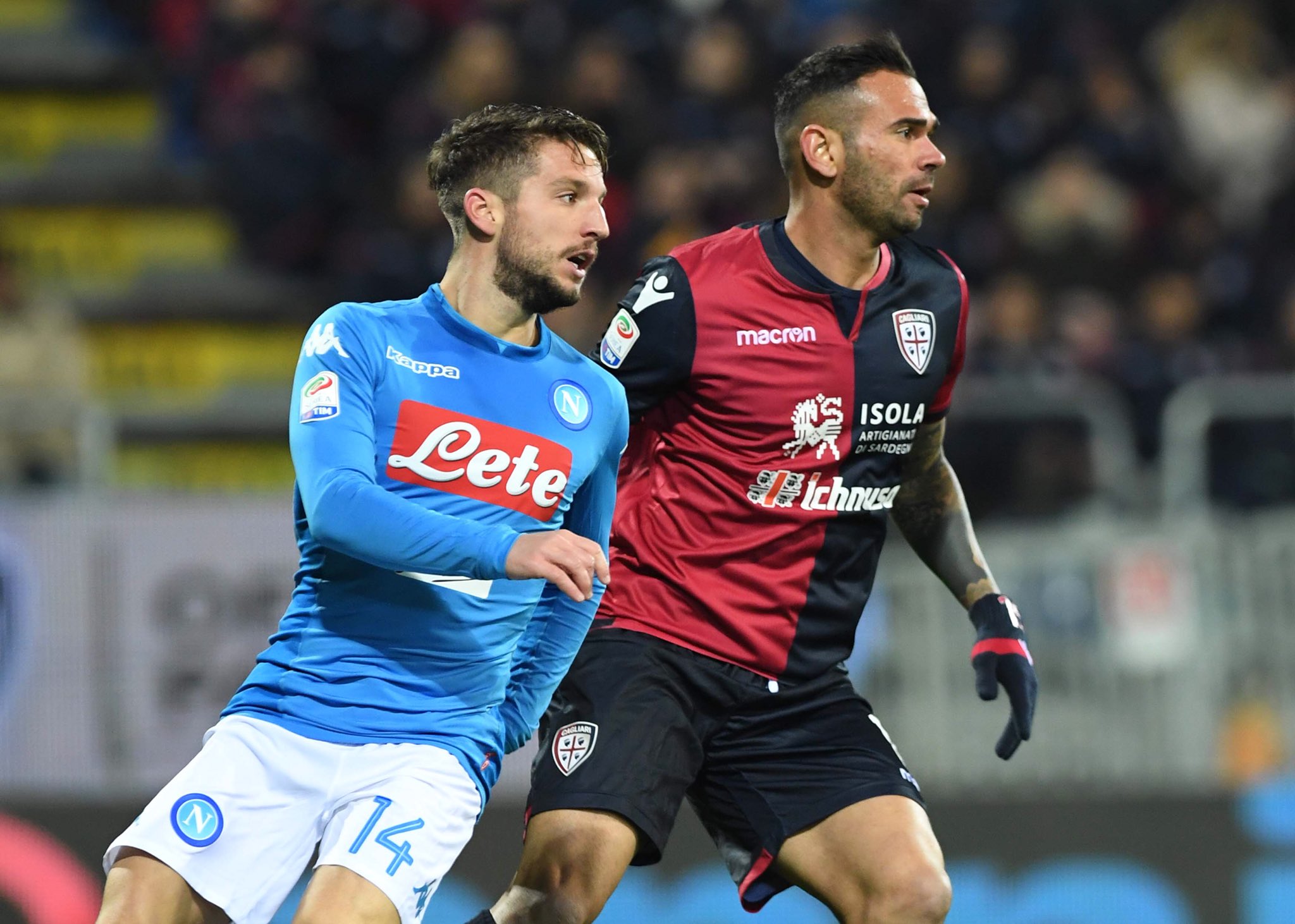 Cagliari-Napoli 0-2, il primo tempo: i sardi iniziano bene, poi però esplode il Napoli