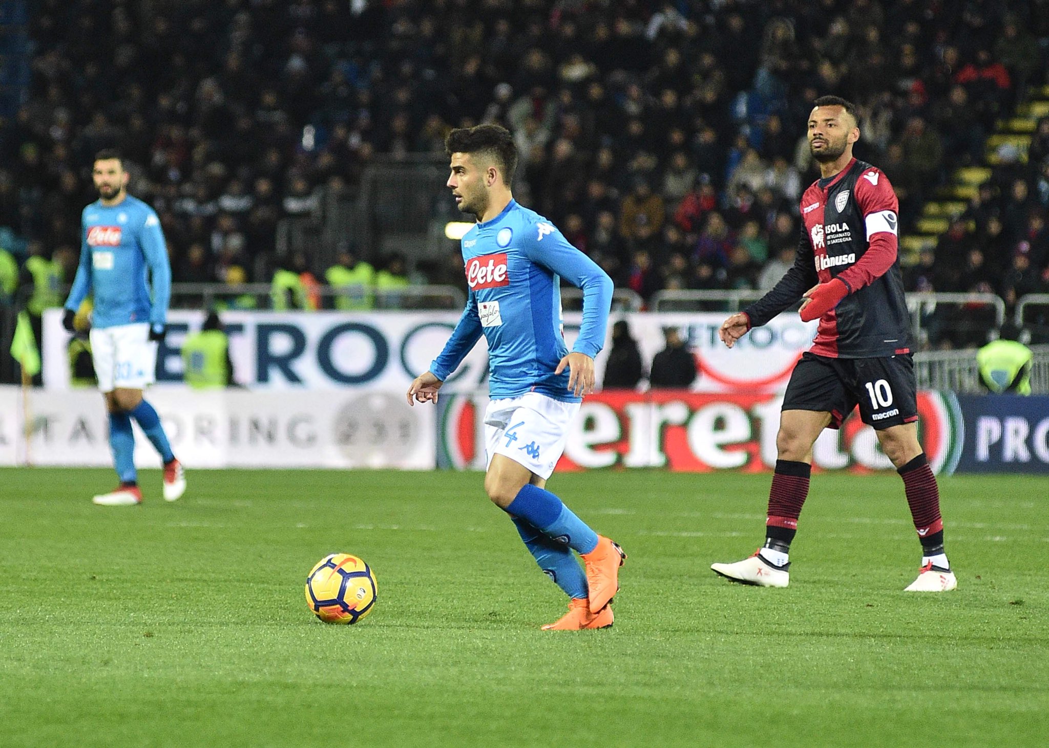 Cagliari-Napoli 0-5, la festa del gol: Callejon, Mertens, Hamsik, Insigne e Mario Rui Cagliari-Napoli 0-5, la festa del gol: Callejon, Mertens, Hamsik, Insigne e Mario Rui