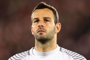 Handanovic: «Il Napoli gioca in modo fantastico, l’Inter disturbata dalle voci di mercato» item-thumbnail