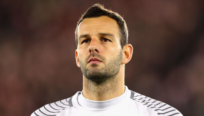 Handanovic: «Il Napoli gioca in modo fantastico, l’Inter disturbata dalle voci di mercato»