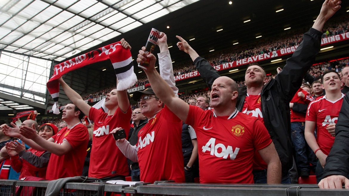 Il Manchester United ha chiesto ai suoi tifosi di migliorare l’atmosfera ad Old Trafford Il Manchester United ha chiesto ai suoi tifosi di migliorare l’atmosfera ad Old Trafford