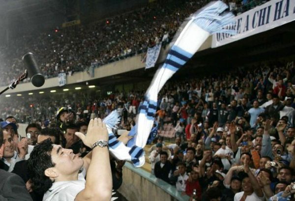 Un giorno all’improvviso, Maradona al San Paolo dopo 14 anni