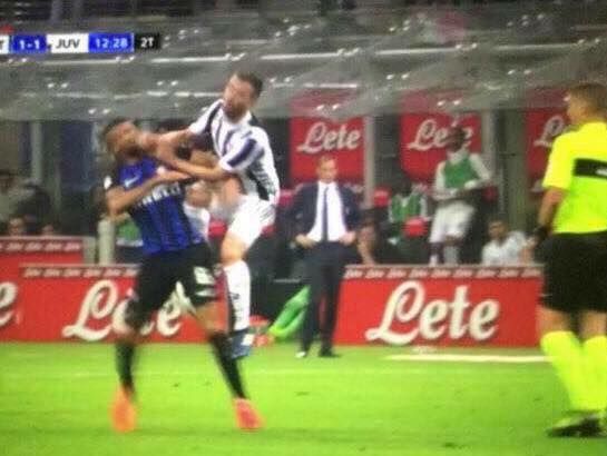 Inter-Juve: l’arbitraggio di Orsato e la mancata espulsione di Pjanic