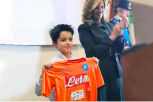 È tifoso del Napoli il portiere di 8 anni premiato a Vercelli per la sua onestà sportiva item-thumbnail