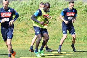 Fiorentina-Napoli, i convocati di Sarri: tutti a disposizione per la trasferta al Franchi item-thumbnail