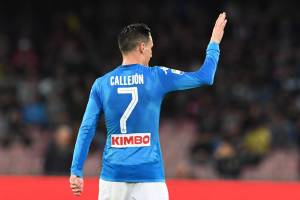 Il San Paolo spinge il Napoli a meno quattro dalla Juventus item-thumbnail