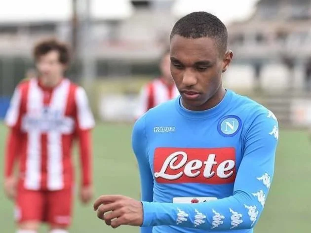 leandrinho lascia il napoli