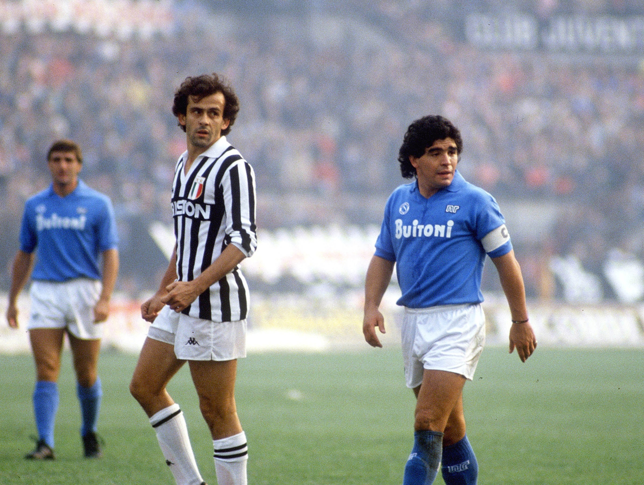 Platini: “Sono arrabbiato con la gente che stava intorno a Maradona, ne ha solo approfittato”