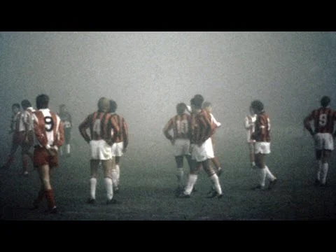 Stella Rossa Milan nebbia