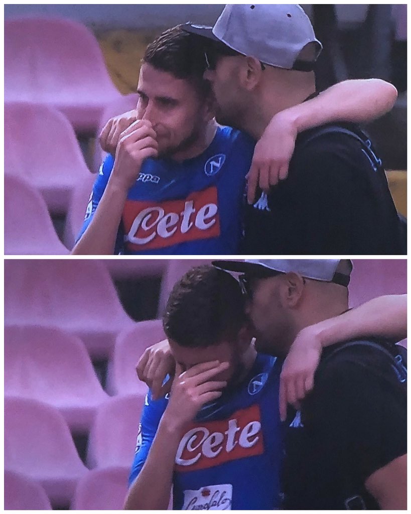 VIDEO/ Il San Paolo canta per salutare gli azzurri. Jorginho esce in lacrime