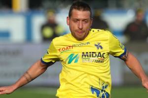 Napoli salva Chievo, gol di Giaccherini e Inglese; tutto in bilico per Champions e salvezza item-thumbnail