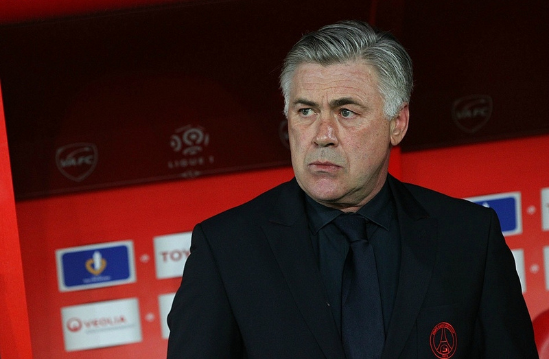 Il Napoli di Ancelotti da due giorni in copertina. De Laurentiis guarda oltre l’Italia Il Napoli di Ancelotti da due giorni in copertina. De Laurentiis guarda oltre l’Italia