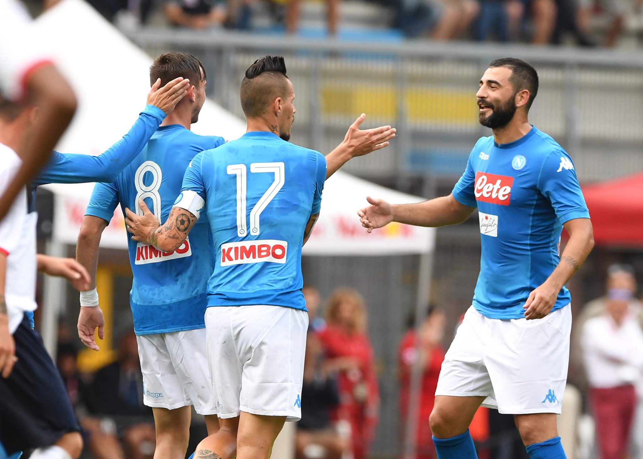 Napoli-Gozzano 1-0, il primo tempo: la magia di Fabian, la libertà di Insigne