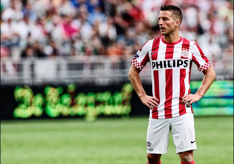 World Soccer così descrisse Mertens nel 2011: «Un mix tra Sneijder ed Hazard»