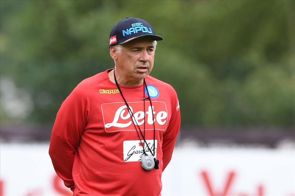 Ancelotti: «Al Napoli serve un’impresa, non abbiamo i calciatori eccezionali del Psg»