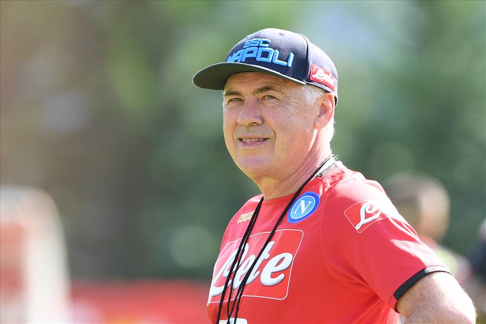 Ancelotti: «I tre centrali per non subire il pressing, il gol è arrivato al momento giusto» Ancelotti: «I tre centrali per non subire il pressing, il gol è arrivato al momento giusto»
