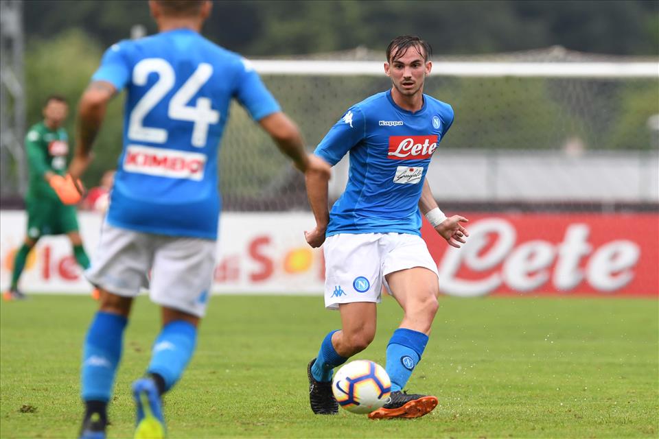 Sky: Hamsik gioca, forse Fabian Ruiz dal 1′. Chance per Malcuit e Verdi Sky: Hamsik gioca, forse Fabian Ruiz dal 1′. Chance per Malcuit e Verdi