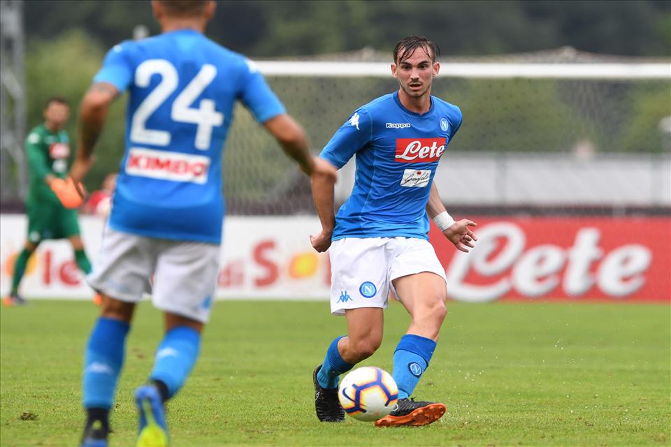 Sky: Hamsik gioca, forse Fabian Ruiz dal 1′. Chance per Malcuit e Verdi