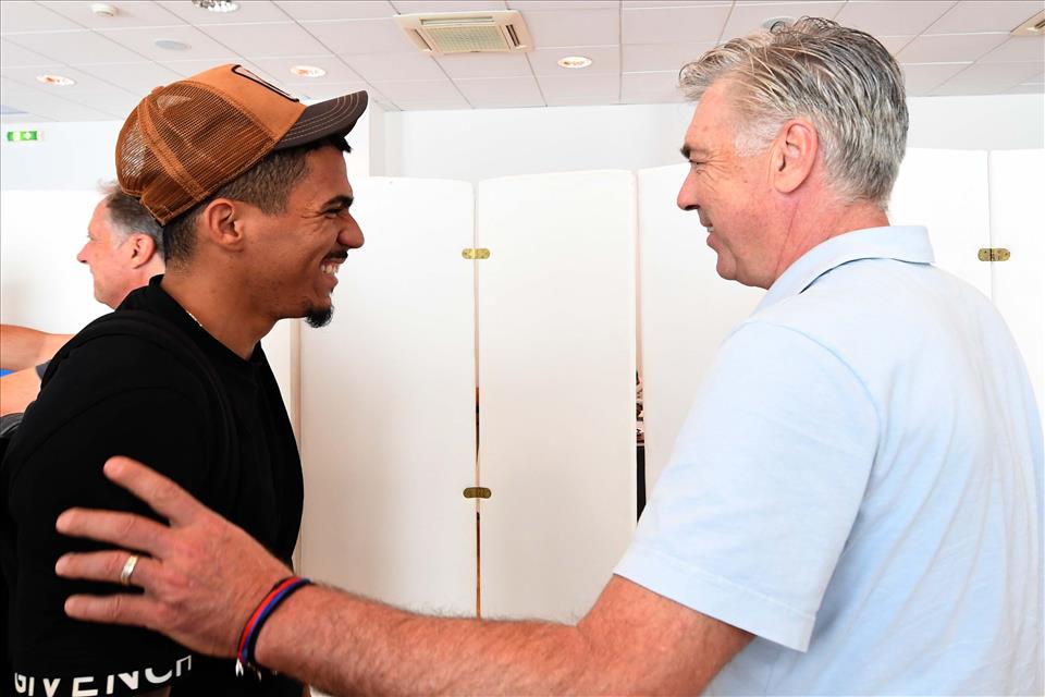 CorSport: ad Ancelotti interessa Allan, ma se ne parlerà in estate