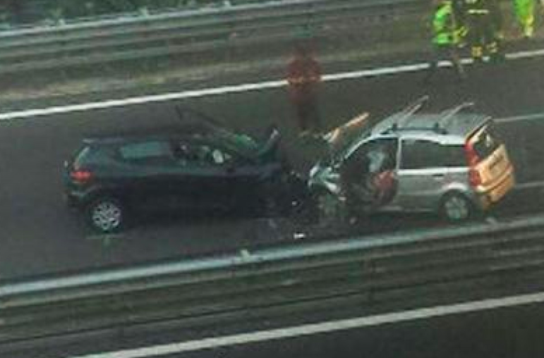 “Viaggio al centro della notte”: il libro su Livia e la tragedia in tangenziale a Napoli