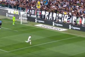 Finisce la guerra dei tappetini: la Juventus gestirà gli spazi all’estero, in Italia resterà il marchio Tim item-thumbnail