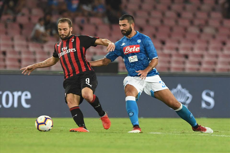 Il Milan pareggia in casa 2-2 con l’Atalanta Il Milan pareggia in casa 2-2 con l’Atalanta