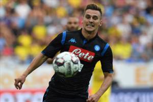 Milik: «Ringrazio Ancelotti per la fiducia, la vittoria è la cosa più importante» item-thumbnail