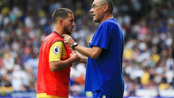 Hazard contro Sarri e Conte