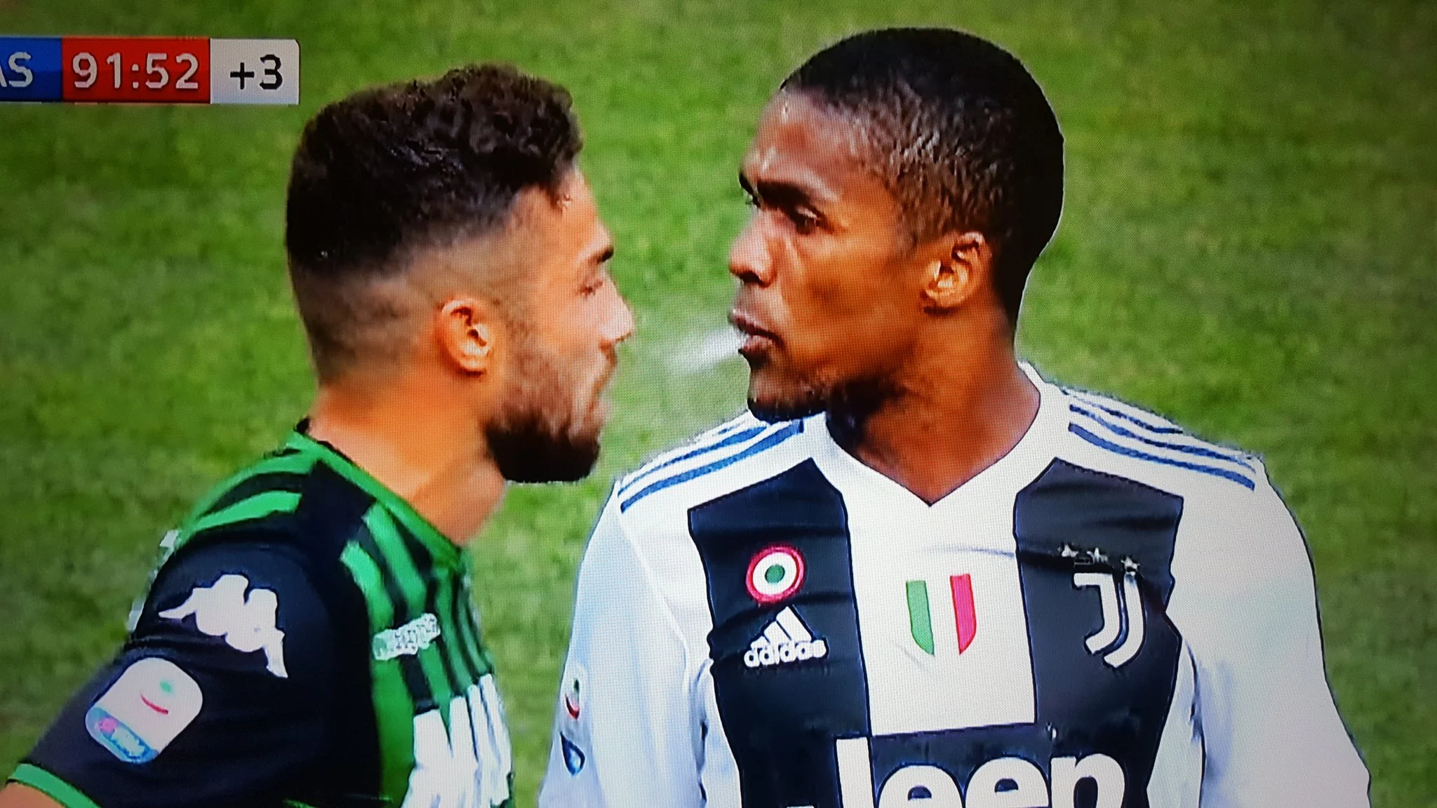 Douglas Costa