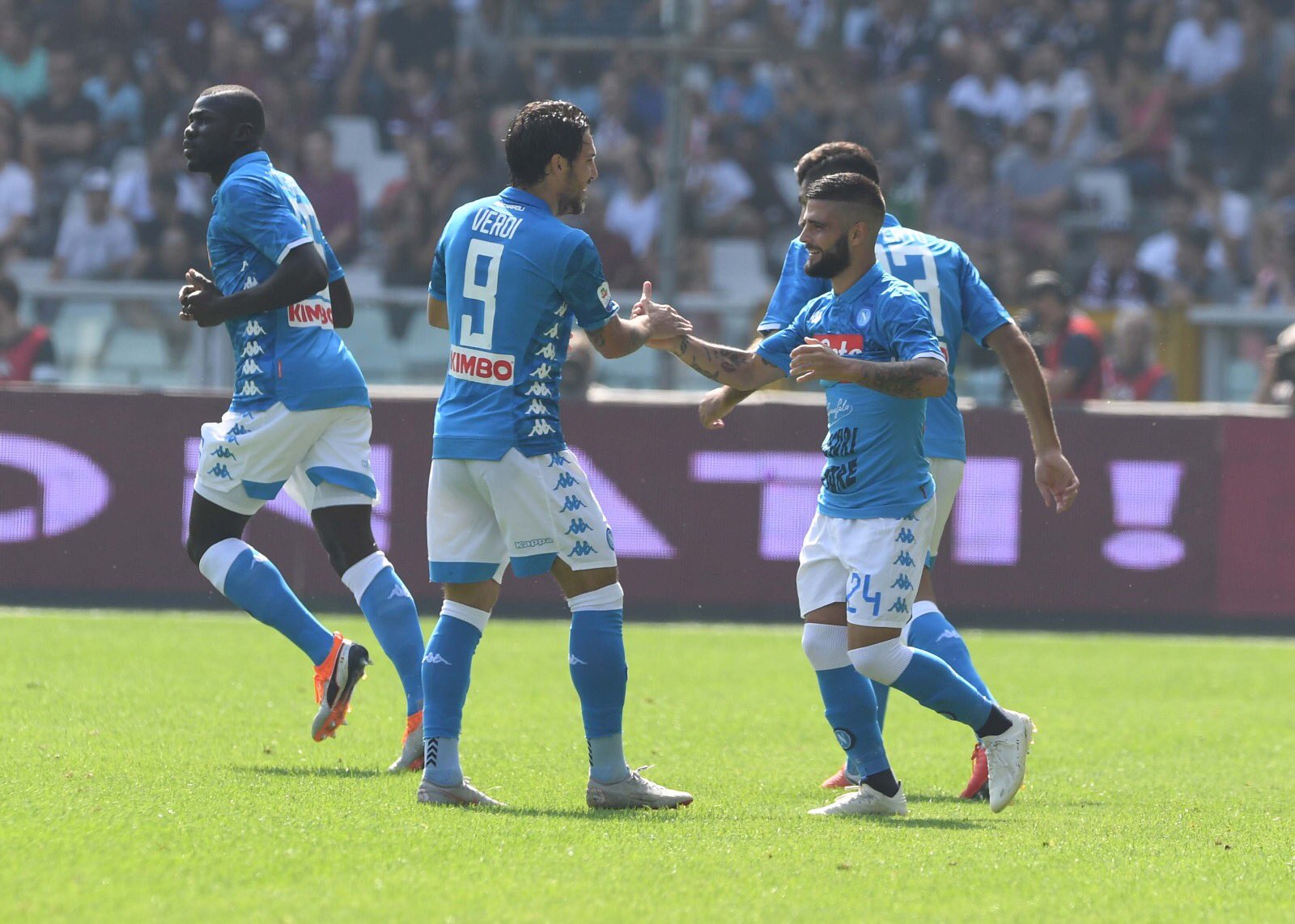 Torino-Napoli 0-2, il primo tempo: azzurri dominanti, in gol Insigne e Verdi