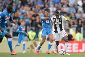 Juventus-Napoli 1-1, il primo tempo: Mandzukic risponde a Mertens, pari anche ai punti item-thumbnail