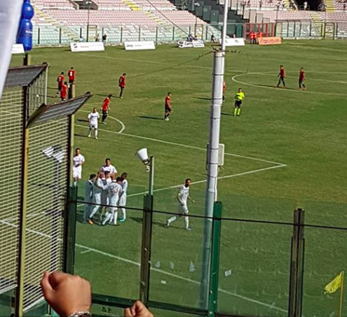 La Bari di De Laurentiis comincia con una vittoria: 3-0 a Messina La Bari di De Laurentiis comincia con una vittoria: 3-0 a Messina