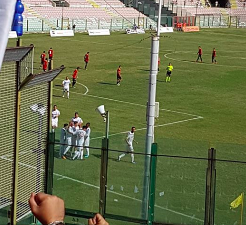 La Bari di De Laurentiis comincia con una vittoria: 3-0 a Messina