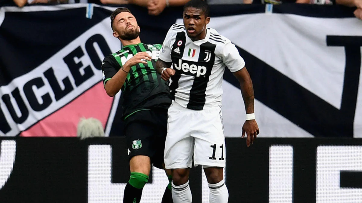 Douglas Costa