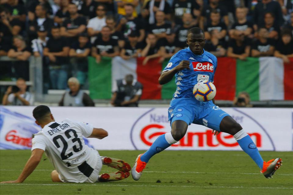 Quel dato ambiguo della difesa del Napoli: è in ripresa, ma è la quinta peggiore in Serie A Quel dato ambiguo della difesa del Napoli: è in ripresa, ma è la quinta peggiore in Serie A