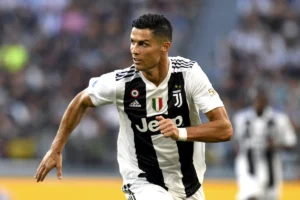 juve jeep ronaldo