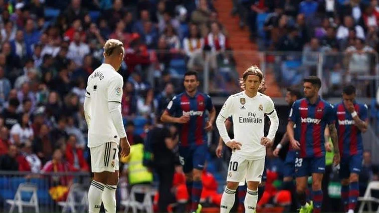 in Spagna i calciatori contrari alla ripresa