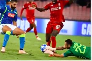 Applausi a Ospina che ha giocato una partita da intenditori item-thumbnail