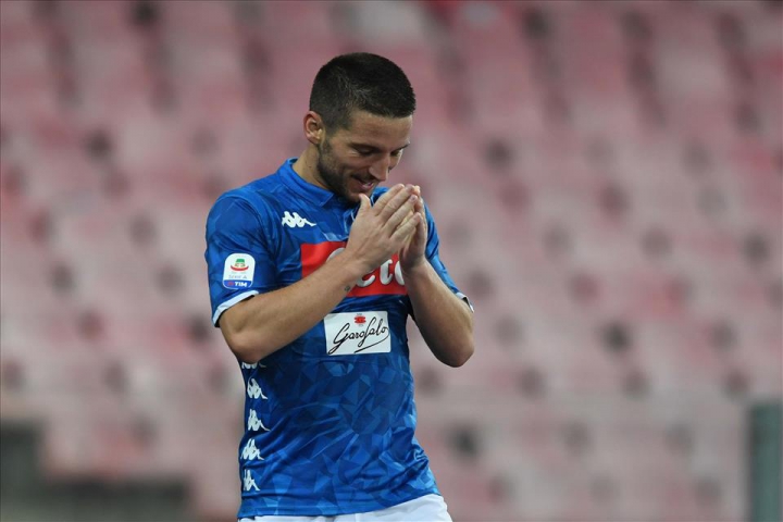 Ssc Napoli: «Lieve distorsione alla spalla per Mertens»