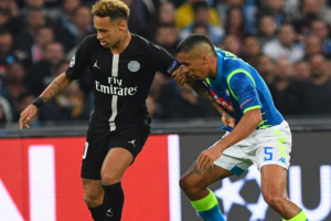 Napoli-Psg 0-1, il primo tempo: la doccia fredda di Bernat item-thumbnail