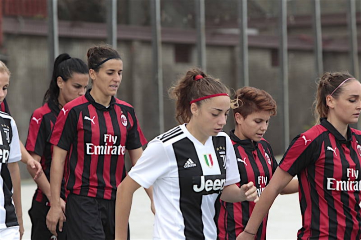 Calcio femminile, perché le maglie di Juve e Milan hanno le stellette dei maschi?