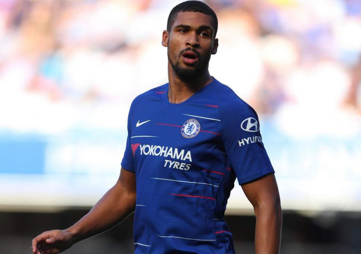 Chelsea-Fulham 2-0, Sarri batte Ranieri Chelsea-Fulham 2-0, Sarri batte Ranieri