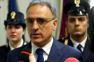 Cardona, il questore degli scontri di Inter-Napoli, va a fare il prefetto di Lodi item-thumbnail