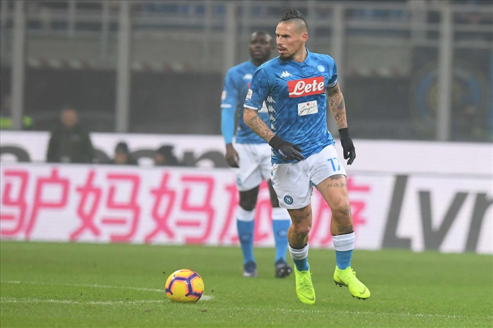 Hamsik: distrazione di primo grado al bicipite femorale