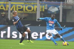 Il Napoli si scopre sull’orlo di una crisi di nervi (i buu razzisti non bastano a spiegarla) item-thumbnail