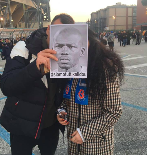 Per la Gazzetta “a Napoli le curve si sono astenute dall’omaggio a Koulibaly” Per la Gazzetta “a Napoli le curve si sono astenute dall’omaggio a Koulibaly”