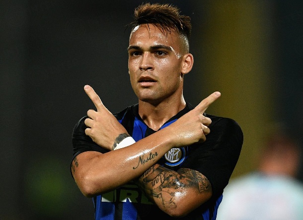 Inter-Napoli 1-0, zampata di Martinez nel recupero Inter-Napoli 1-0, zampata di Martinez nel recupero