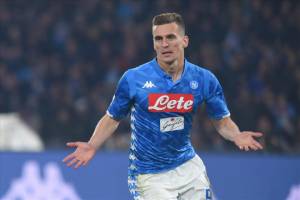 Napoli-Sassuolo primo tempo 1-0, decide Milik (e il Var) item-thumbnail